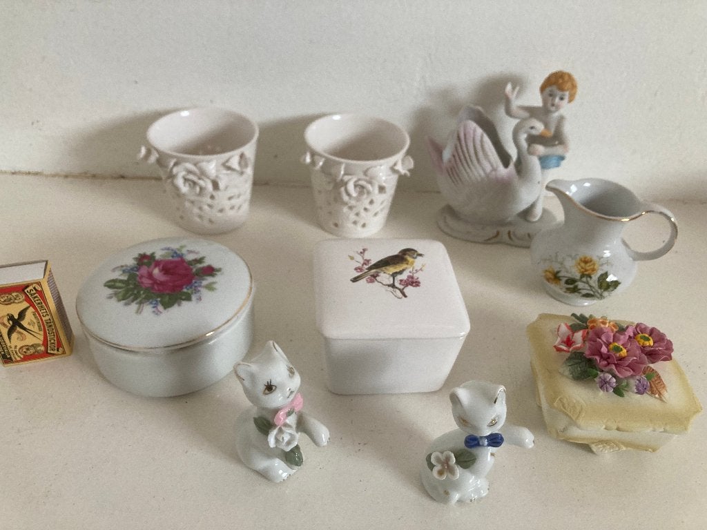 kitsch wattenschaaltjes beeldjes potjes vaasje kattenbeeldje, Ophalen of Verzenden