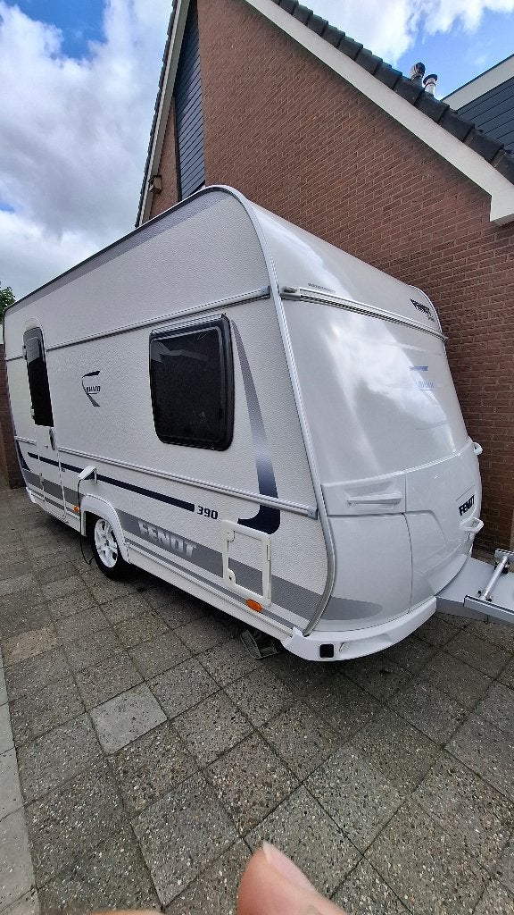 Fendt Bianco 390, Caravans en Kamperen, Schokbreker, Frans bed, Treinzit, Tot en met 3