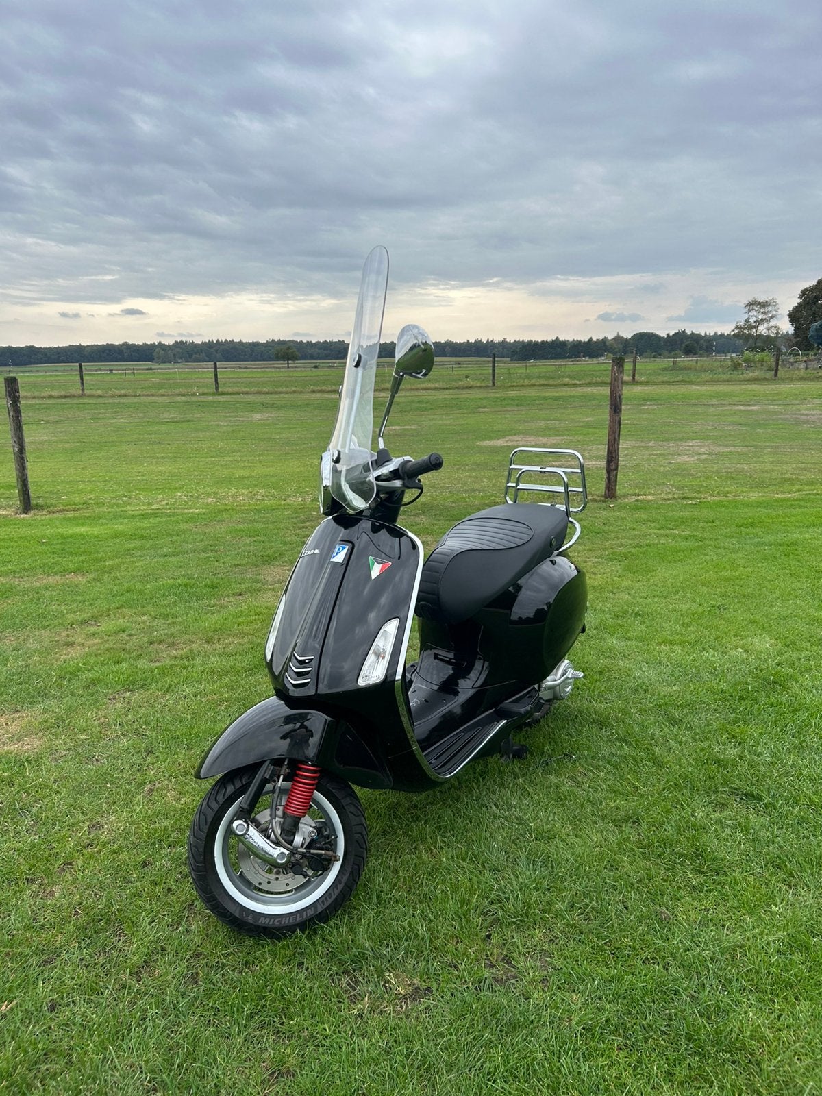 Vespa Primavera 50cc 4T – 2017, Fietsen en Brommers, Ophalen, Overige modellen, Nieuw, Benzine
