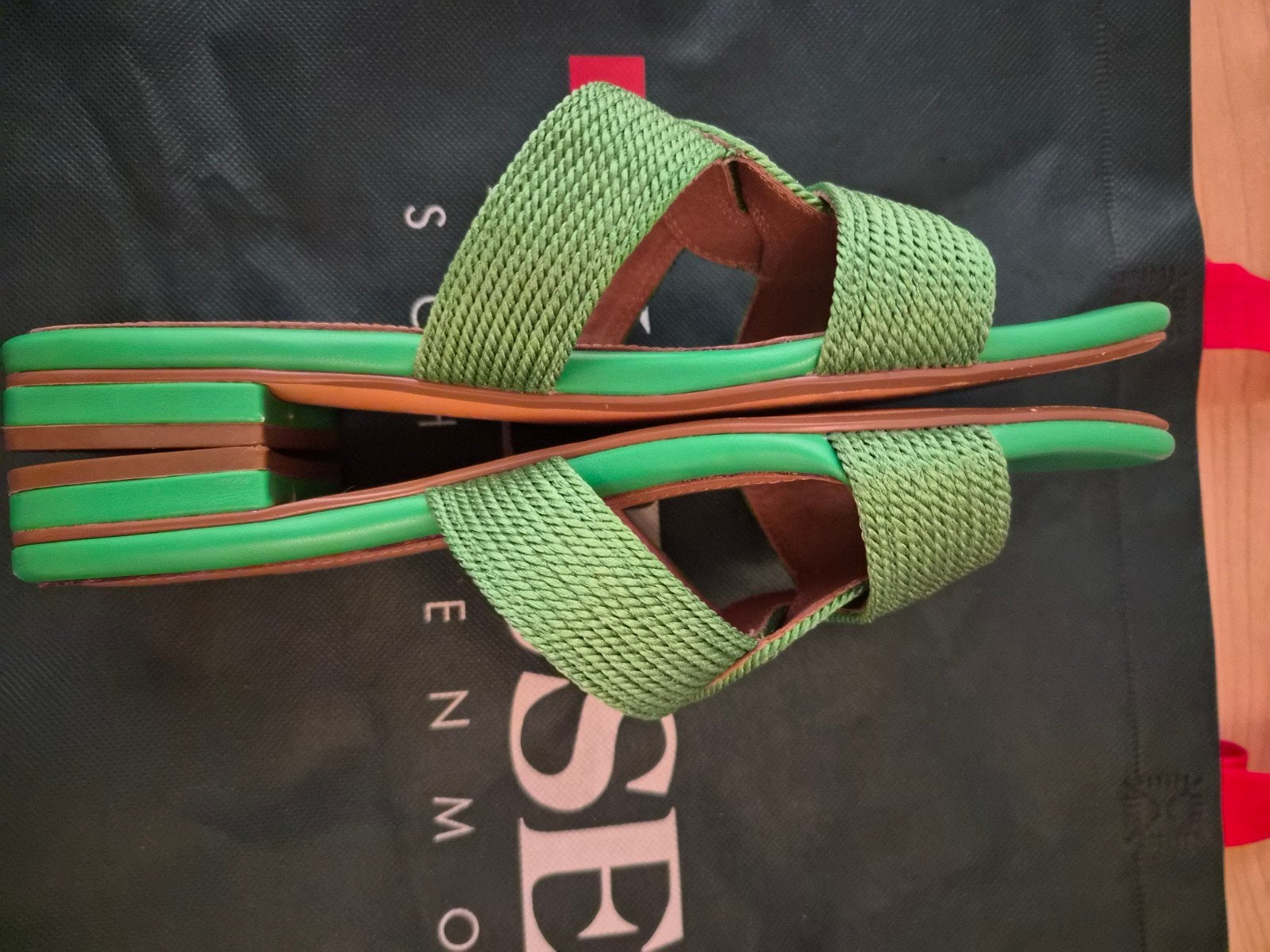 Bibi Lou Groen Slippers Maat 38, Slippers, Bibi Lou, Ophalen of Verzenden, Gedragen