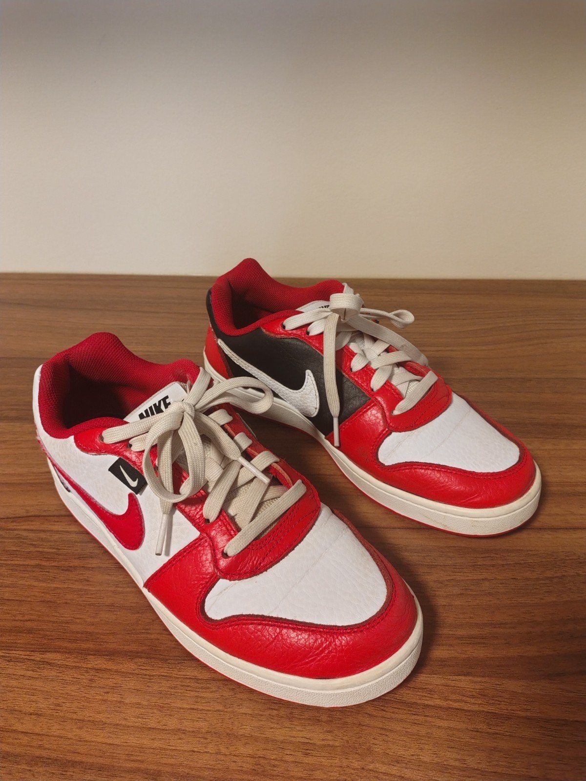 Nike Ebernon Low Premium sneakers - size EUR 40.5, Jongen of Meisje, Schoenen, Ophalen of Verzenden, Zo goed als nieuw