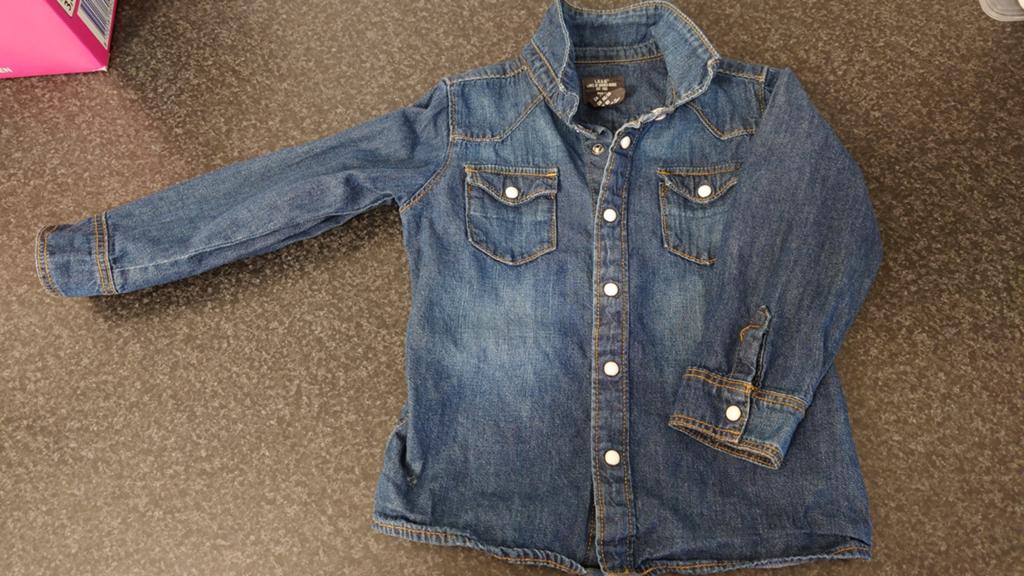 Spijker blouse maat 92, Kinderen en Baby's, Ophalen, Zo goed als nieuw, Meisje, Overhemd of Blouse