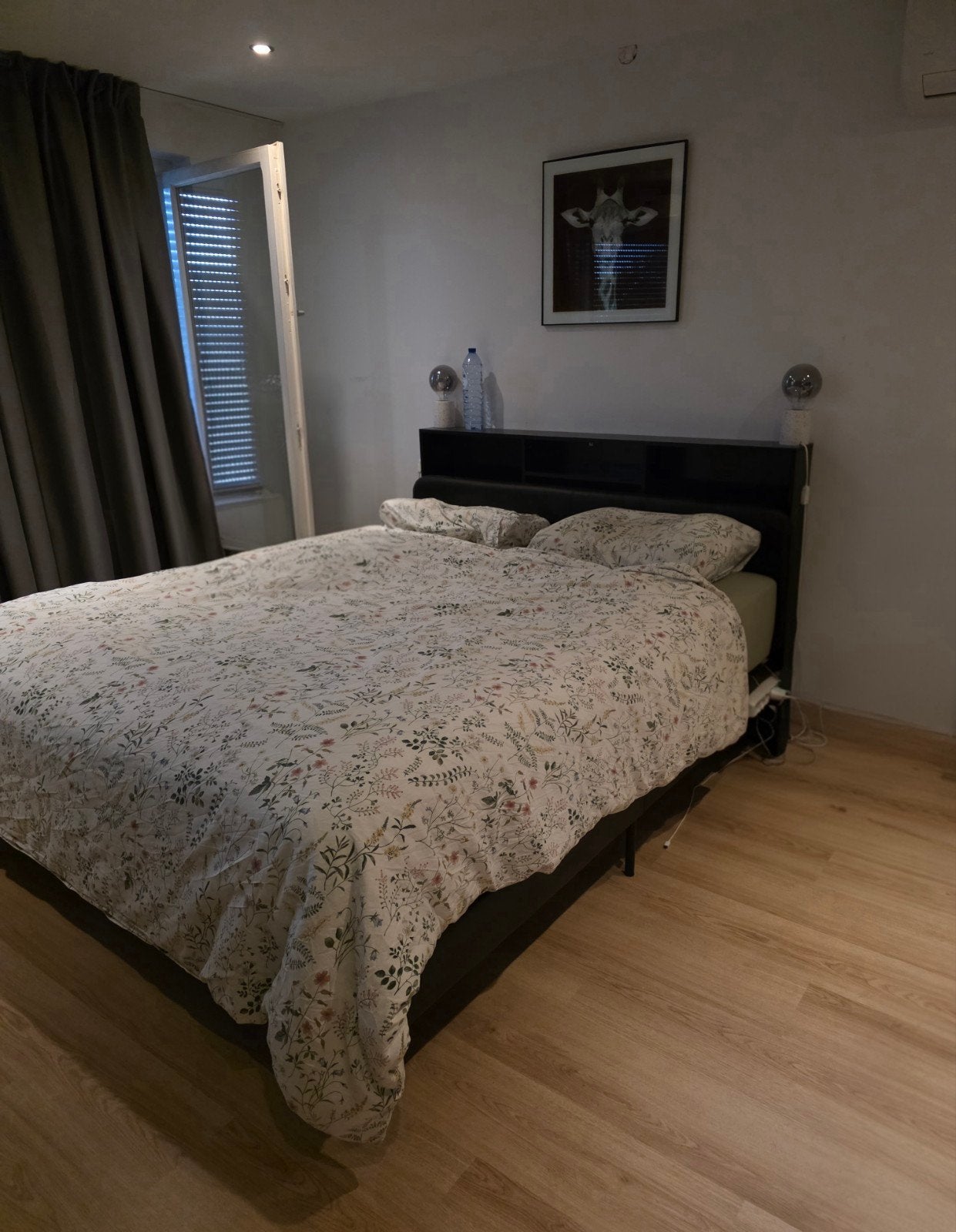 Ikea Slattum bed met 2 Leirsund lattenbodems en hoofdbord, Ophalen, Tweepersoons