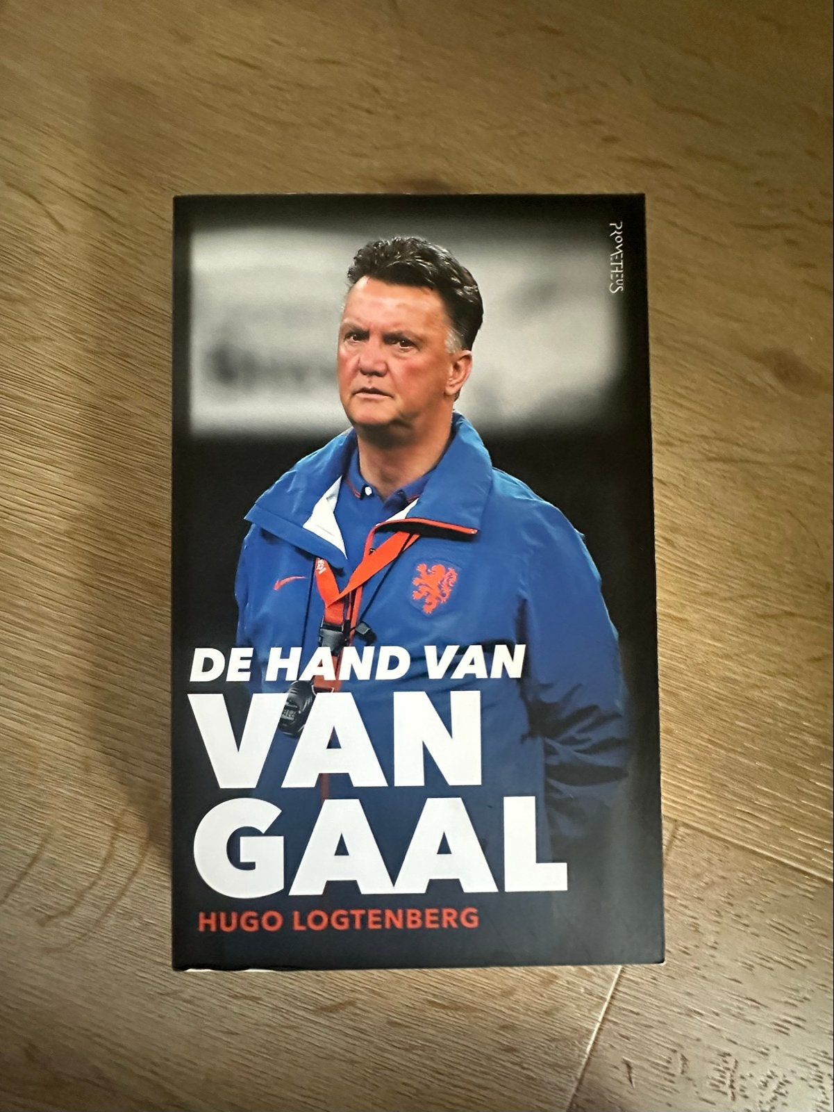 Boek- De Hand van Van Gaal - Hugo Logtenberg, Ophalen of Verzenden, Gelezen, Overige sporten