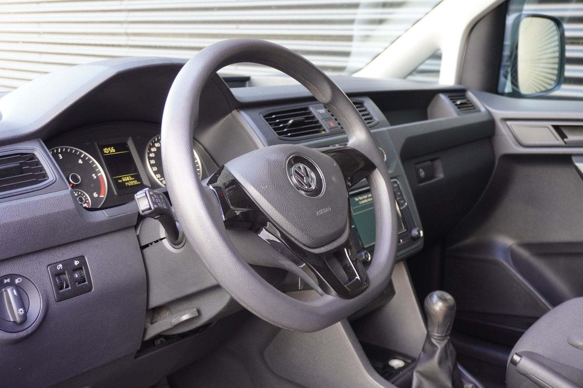 Volkswagen Caddy 185pk Gechipt Trekhaak Apple carplay Cruise, Voorwielaandrijving, 1373 kg, Gebruikt, 4 cilinders