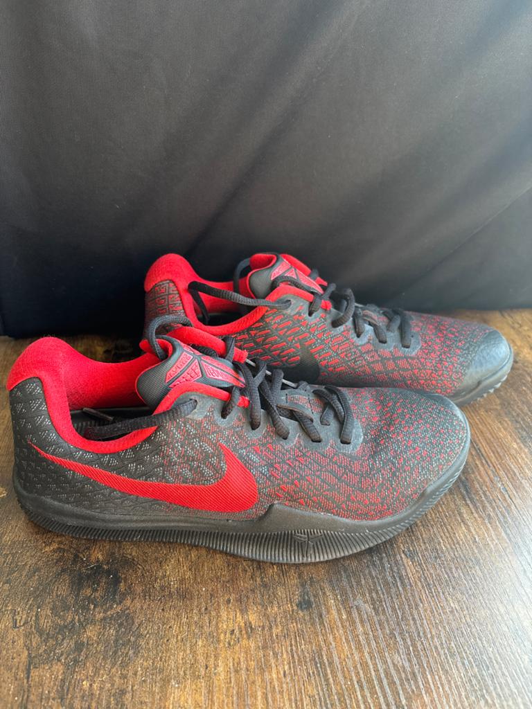 Nike Kobe Mamba Instinct Basketbalschoenen maat 40, Ophalen of Verzenden, Gedragen, Zwart, Sneakers of Gympen