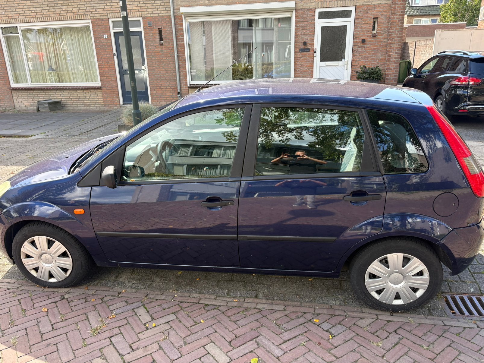 Ford Fiësta 1.4 16V 5DR 2002 Blauw, Auto's, Voorwielaandrijving, 4 cilinders, Blauw, 49 €/maand
