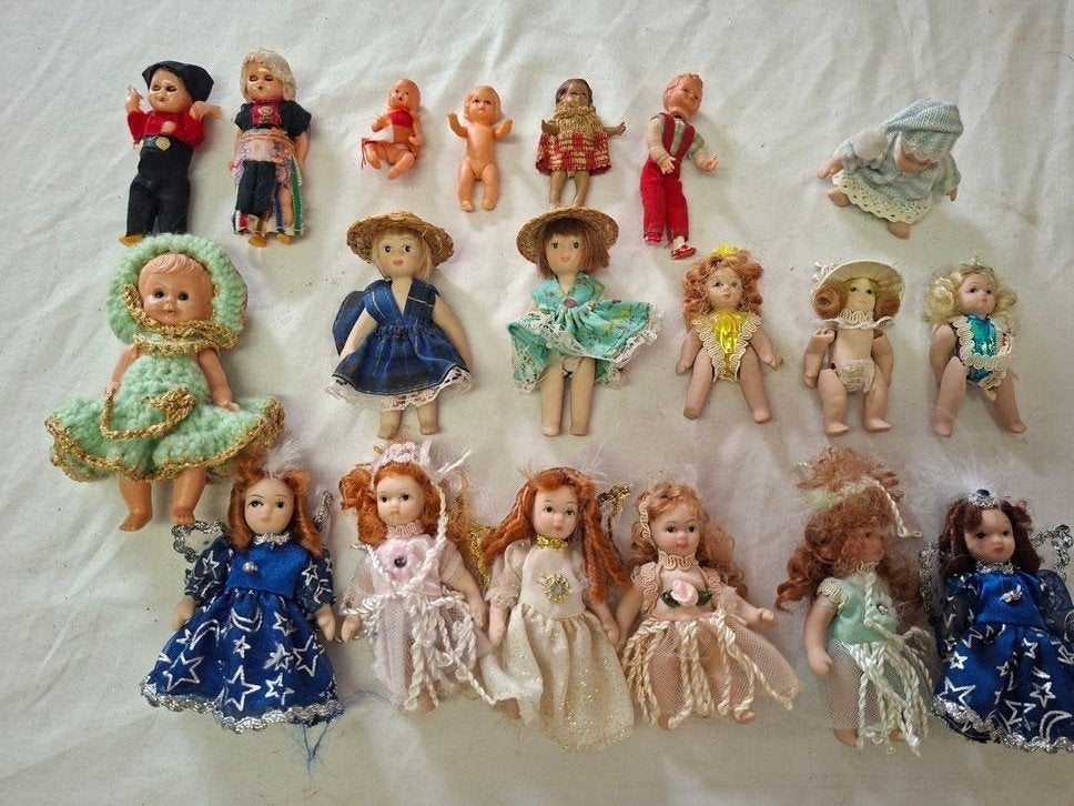 oude poppentjes sommige jaren 50 en 60, Ophalen of Verzenden