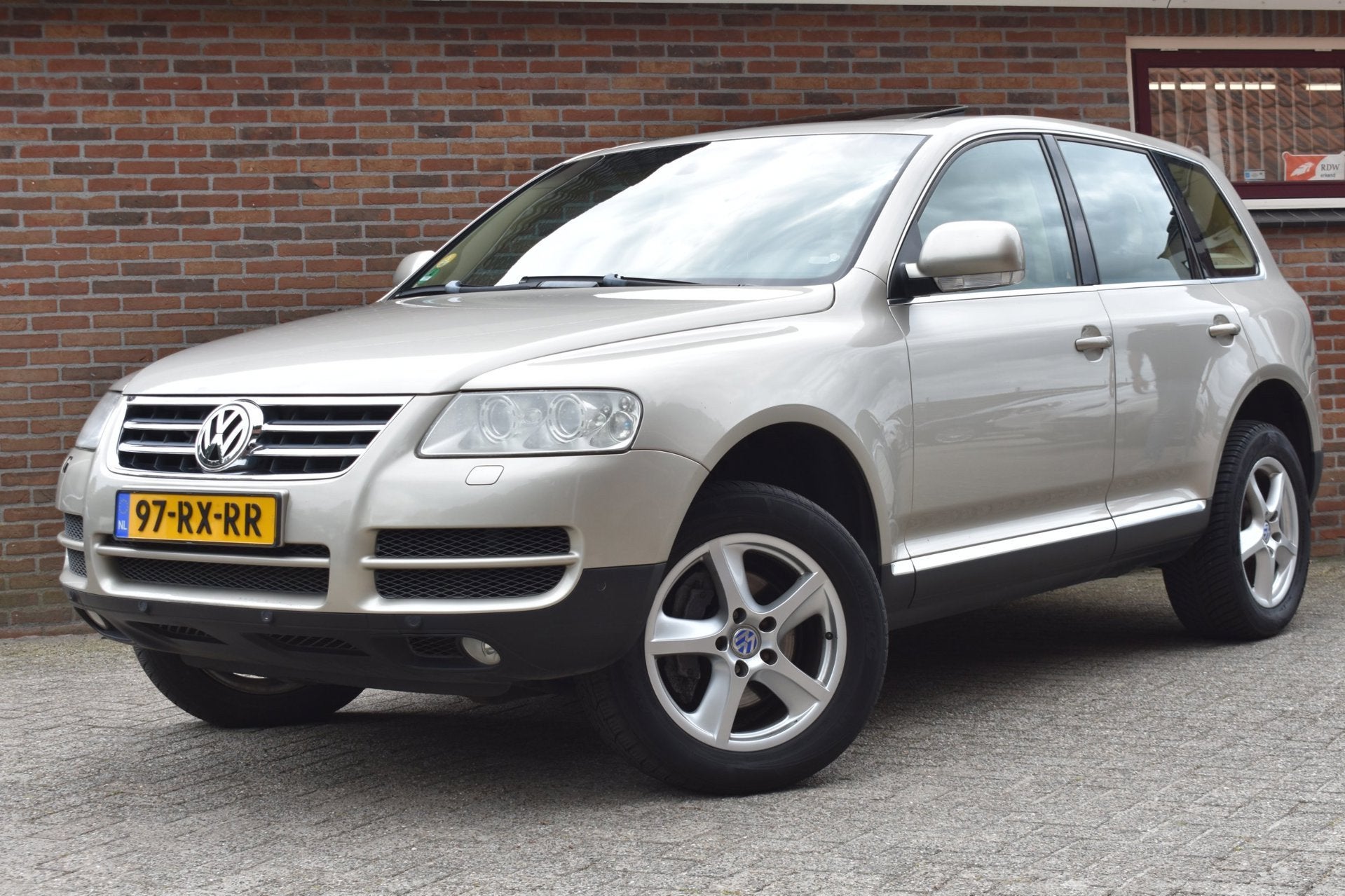 Volkswagen Touareg 3.2 V6 '04 Leder Zo Mee, Automaat, Gebruikt, Beige, Beige