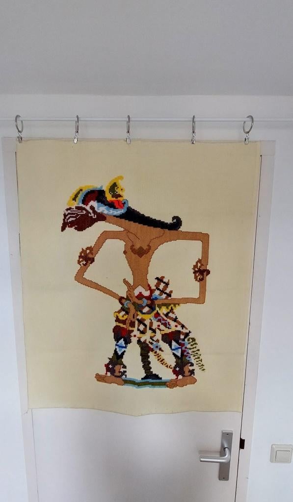Vintage hand gemaakt borduurwerk Wayang pop, Eu, Gebruikt, Eu, Ophalen of Verzenden