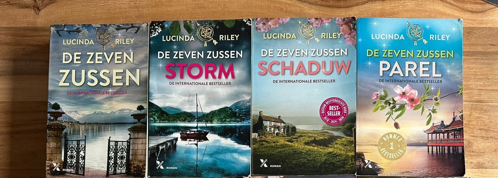 De zeven zussen van Lucinda Riley deel 1 tm 4, Ophalen of Verzenden, Gelezen