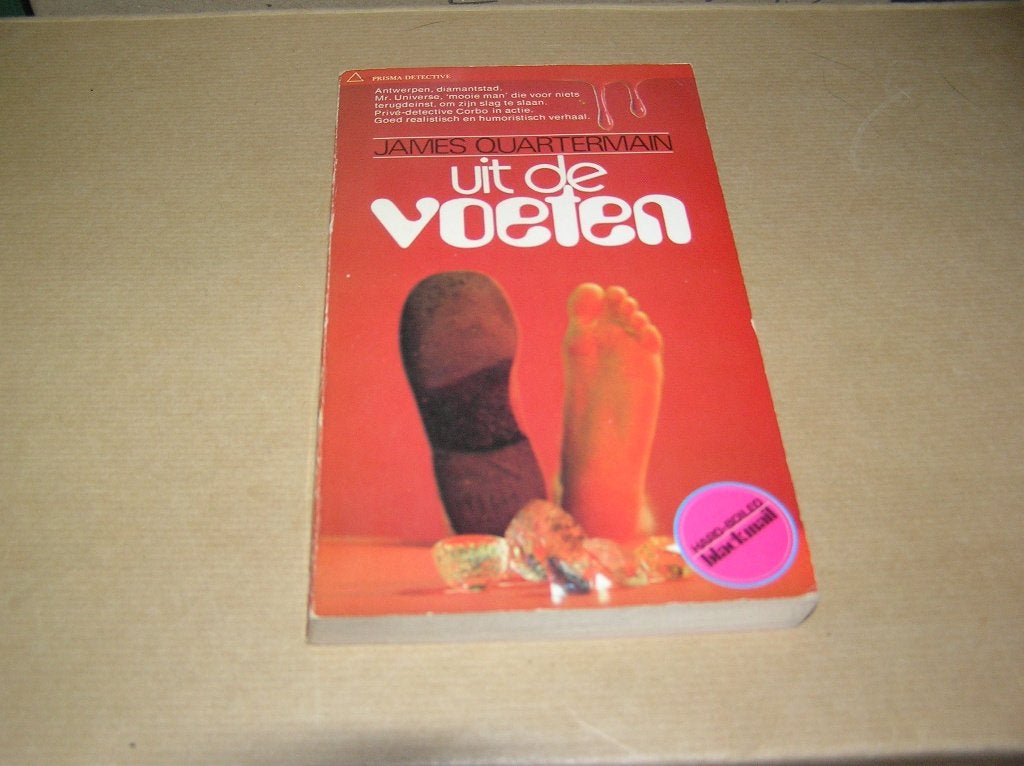  Uit de voeten- James Quartermain, Boeken, Ophalen of Verzenden, Gelezen
