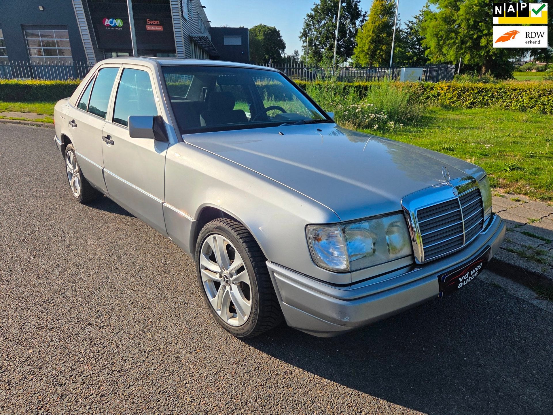 Mercedes-Benz 200-500 (W124) 230 E automaat, Automaat, Gebruikt, 4 cilinders, 132 pk