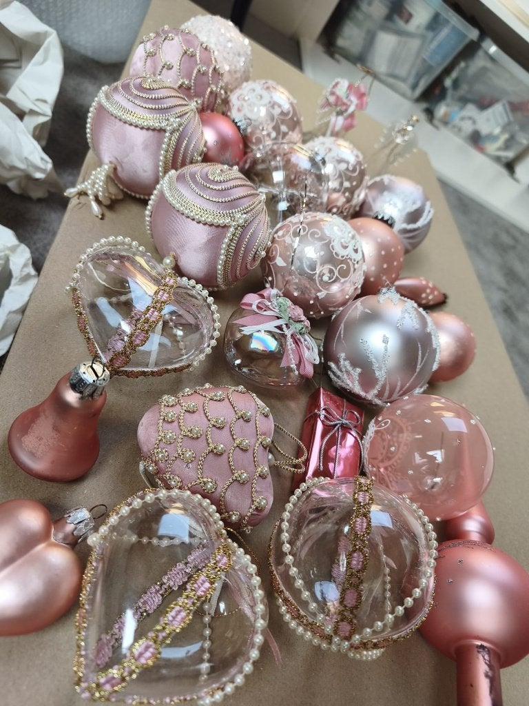 Mooie echte roze kerstballen uit New York eind jaren 80, Ophalen of Verzenden, Zo goed als nieuw