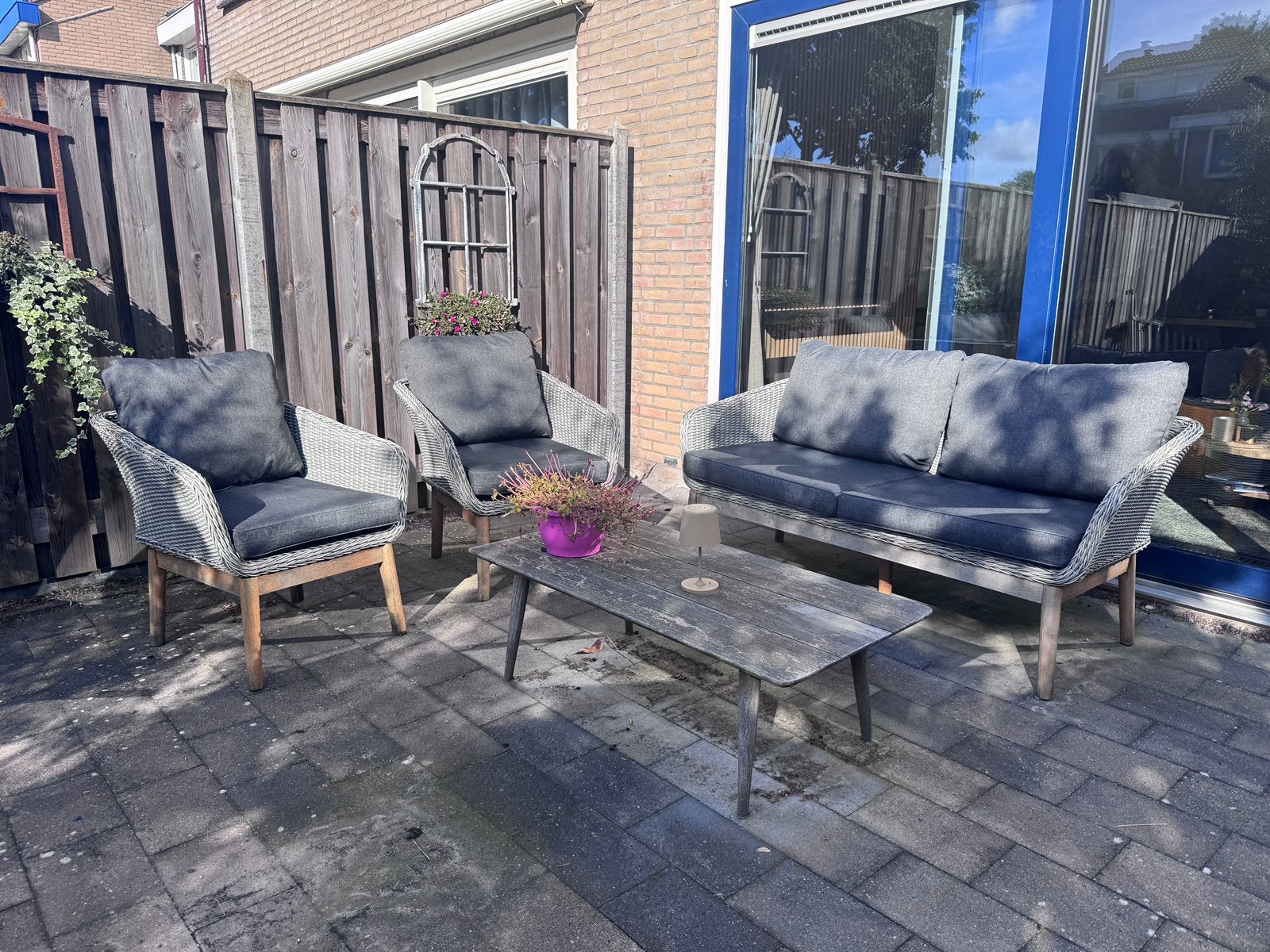 Intenso loungeset 3-zits plus twee stoelen., Ophalen, Zo goed als nieuw, Bank