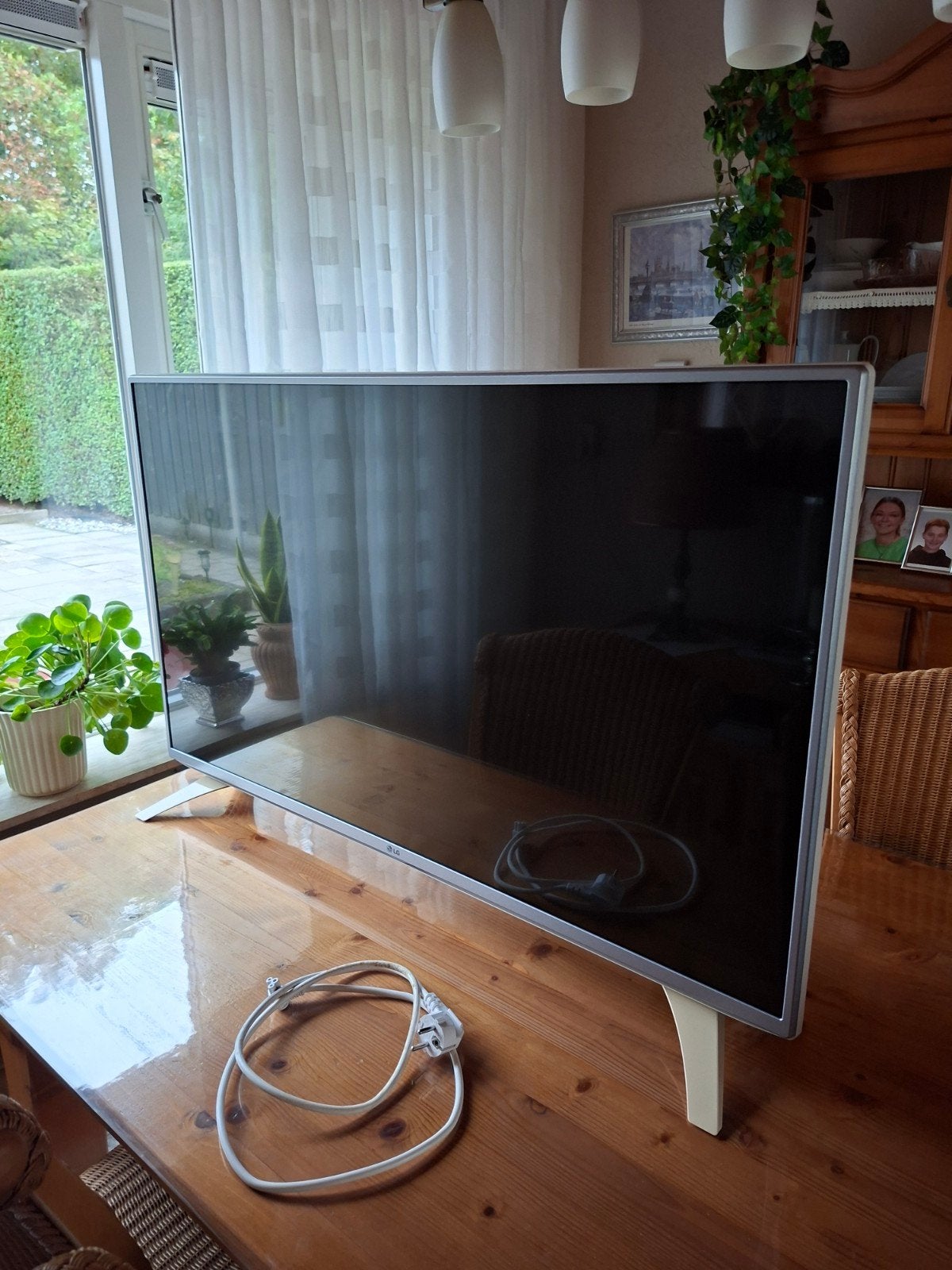 LG 43LF590V Smart TV - ZGAN (zonder afstandbediening), Ophalen, LED, 50 Hz, Zo goed als nieuw