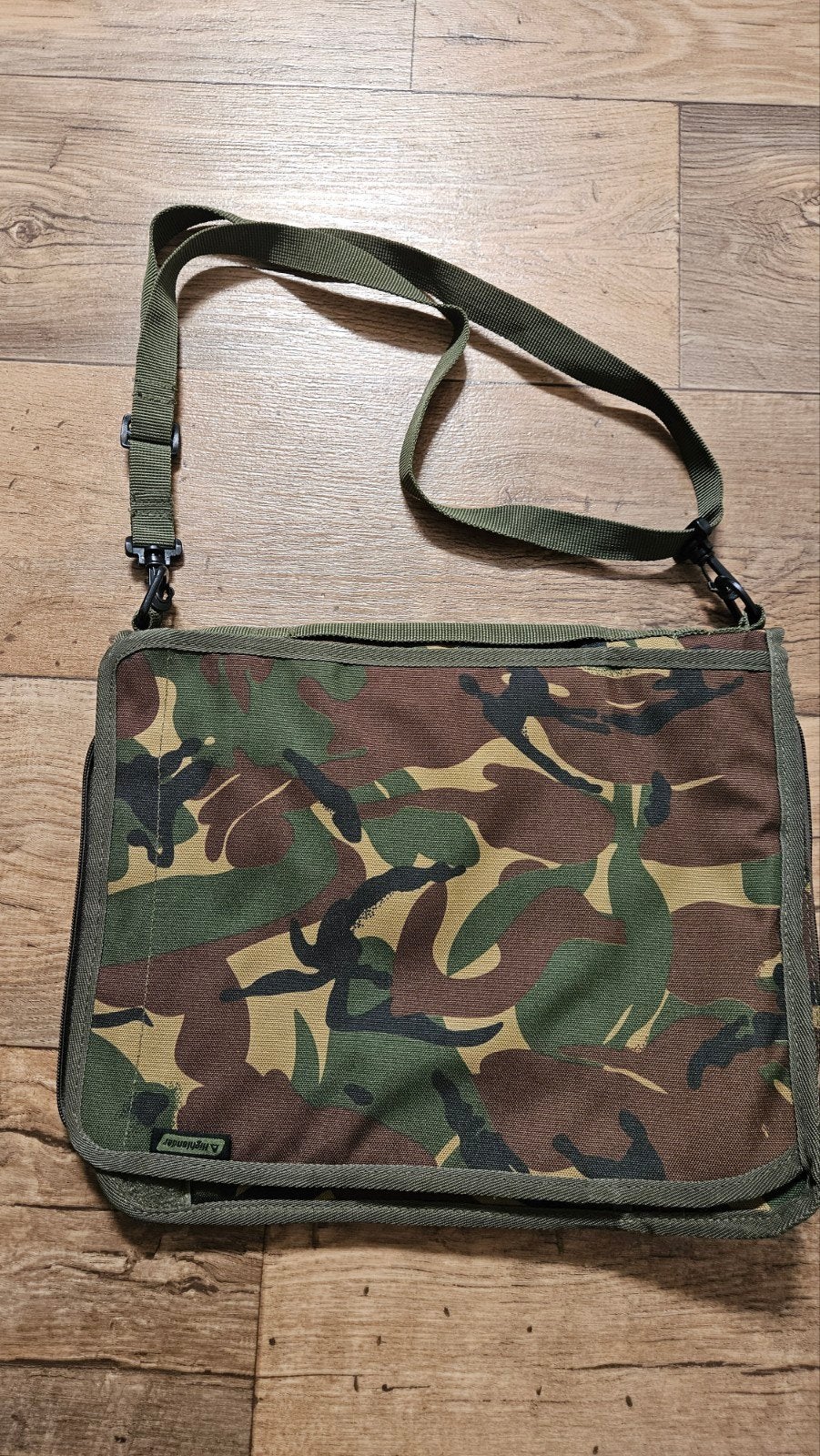 Camouflage Schoudertas / Documententas, Verzamelen, Ophalen of Verzenden