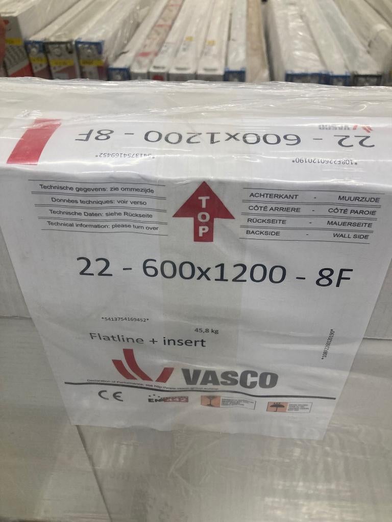 2 nieuwe Vasco Flatline radiatoren 600 x 1200 type 22, 30 tot 80 cm, Hoog rendement (Hr), Radiator, Nieuw