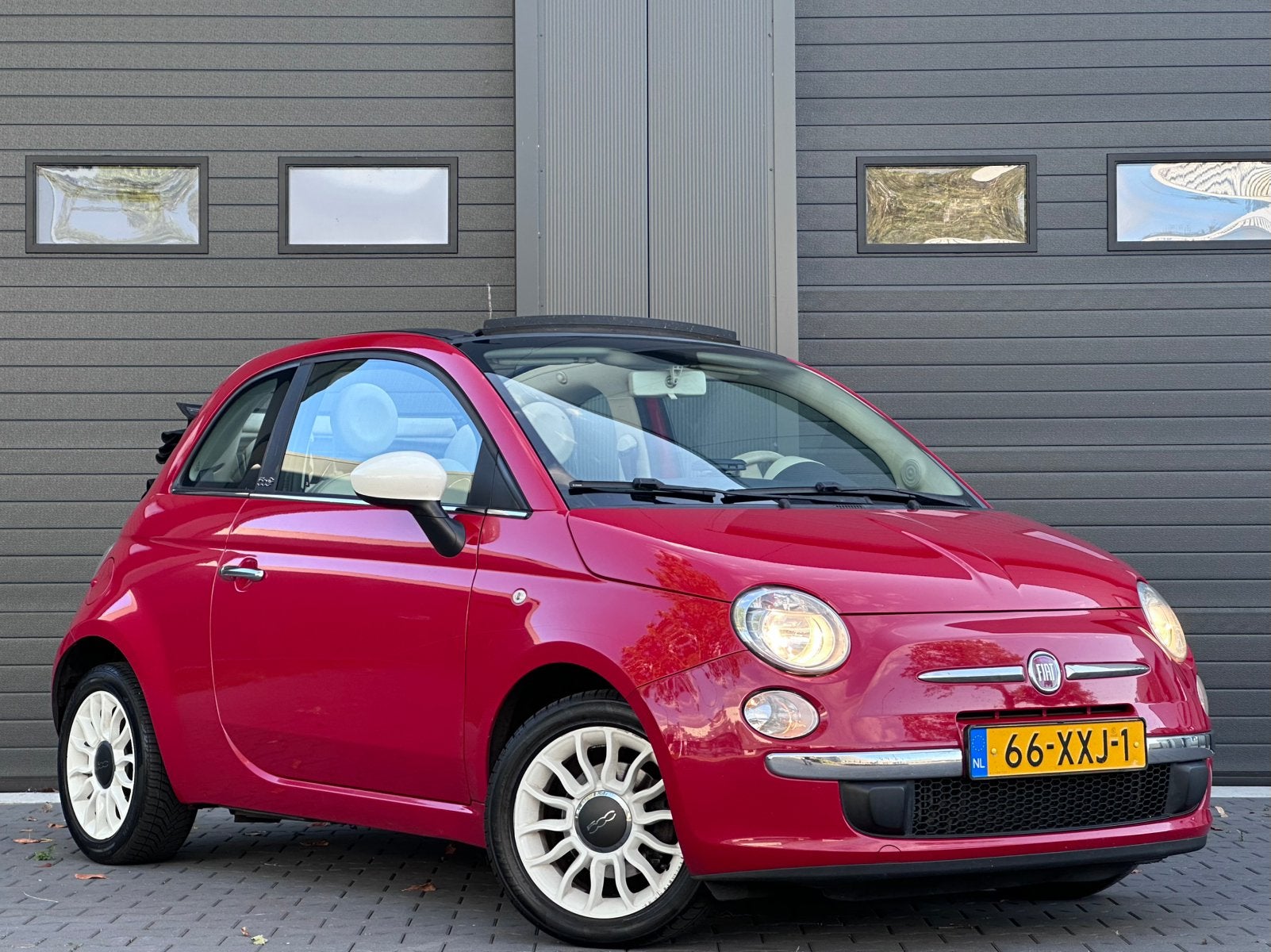Fiat 500C 2012 | Nw. APK | Scherm | Airco | Cabrio |, Auto's, 31 €/maand, Cabriolet, Origineel Nederlands, Bedrijf