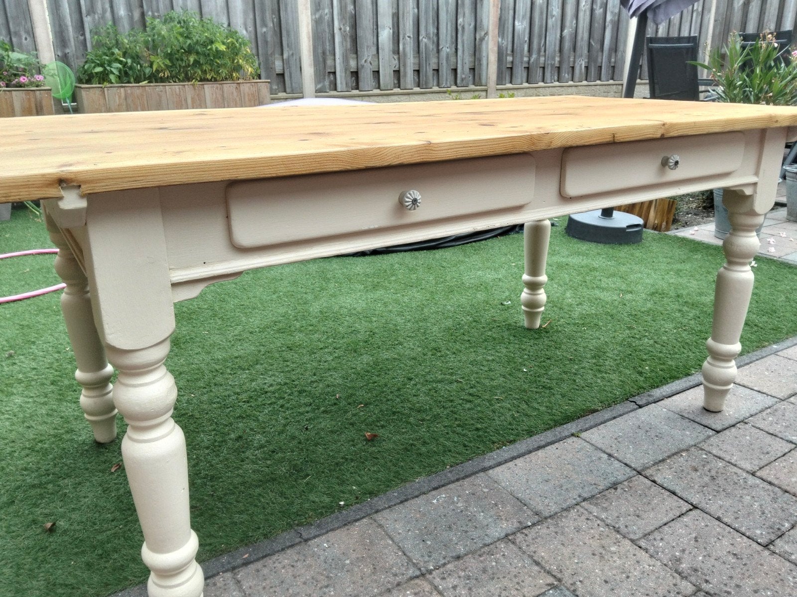 Mooie eettafel, Ophalen