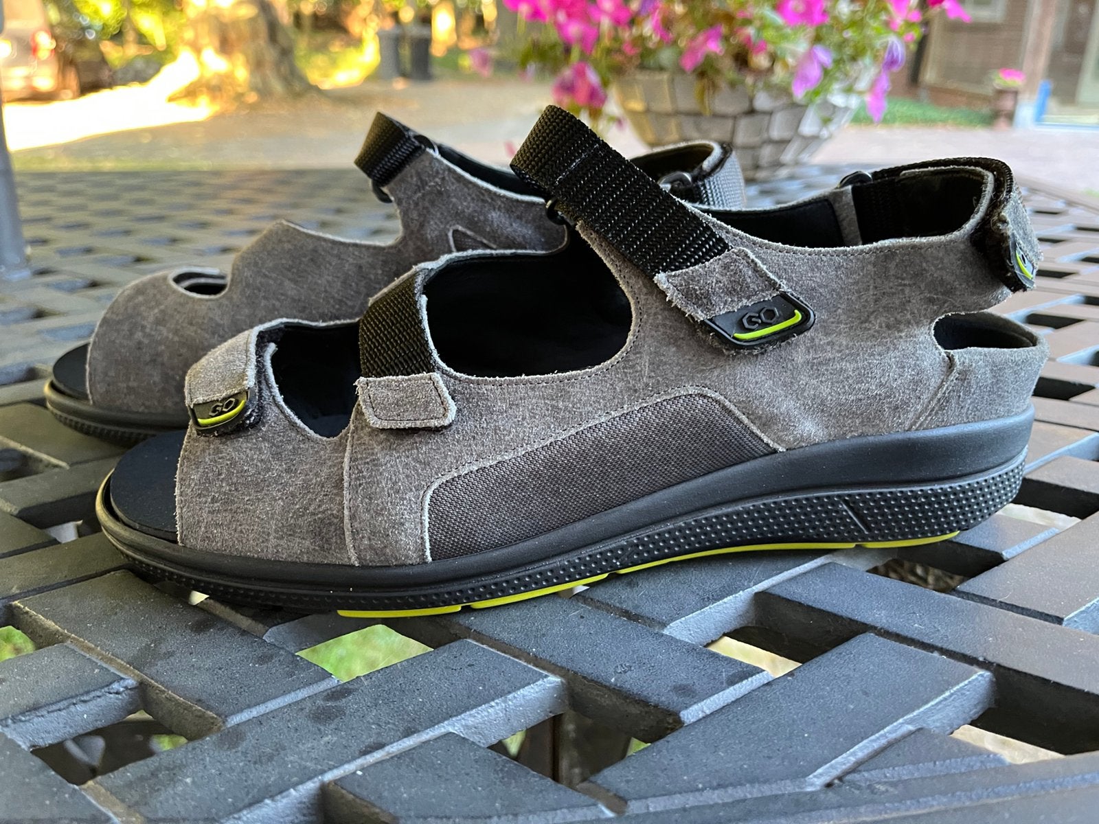 Durea Go sandalen maat 43  K  maat 9 leer suede, Zo goed als nieuw, Grijs, Sandalen of Muiltjes, Ophalen of Verzenden