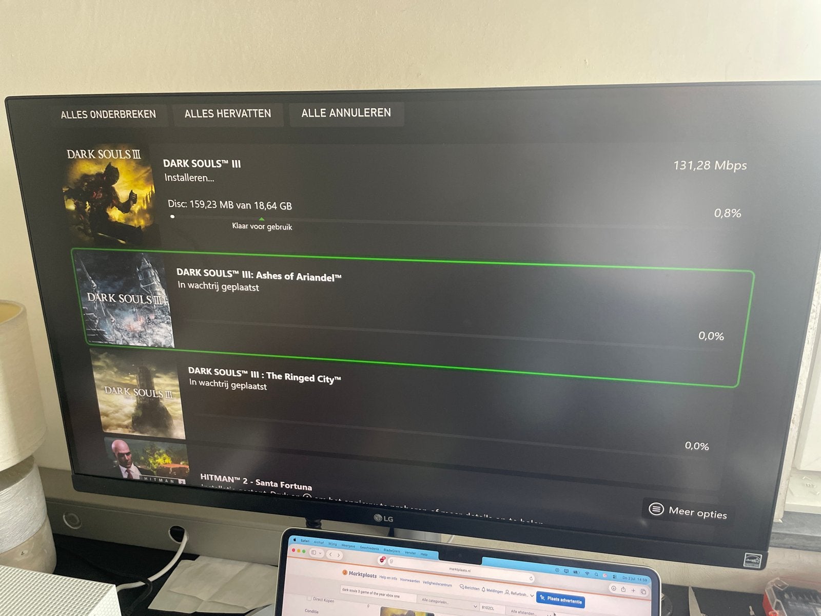 Dark Souls III: The Fire Fades Edition (Xbox One) + Garantie, Online, Gebruikt, One Microsoft Place, South County Business Park, Dublin D18 P521 IRELAND; Registered Office: 70 Sir Rogerson's Quay, Dublin D02 R296 IRELAND