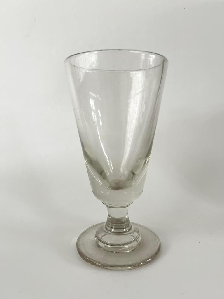 Absinthglas, ale glas negentiende eeuw, Ophalen of Verzenden