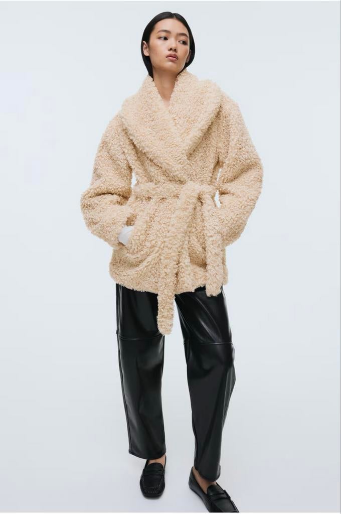 H&M teddy jas met strikceintuur maat S nieuw, Ophalen of Verzenden, Nieuw, Maat 36 (S), Beige