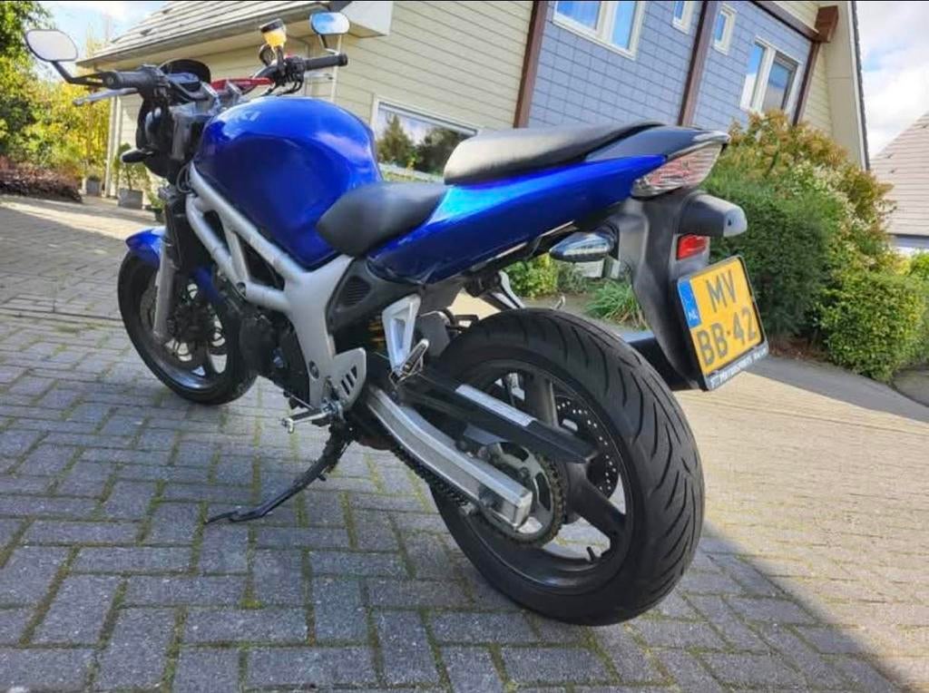 Suzuki SV650 uit 2000 - Klaar voor het seizoen!, Particulier