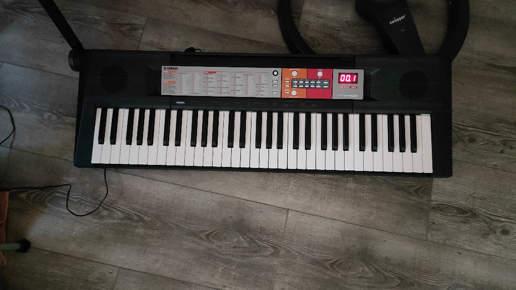 Yamaha keayboard PSR F50, Muziek en Instrumenten, Ophalen, Gebruikt, 61 toetsen, Yamaha