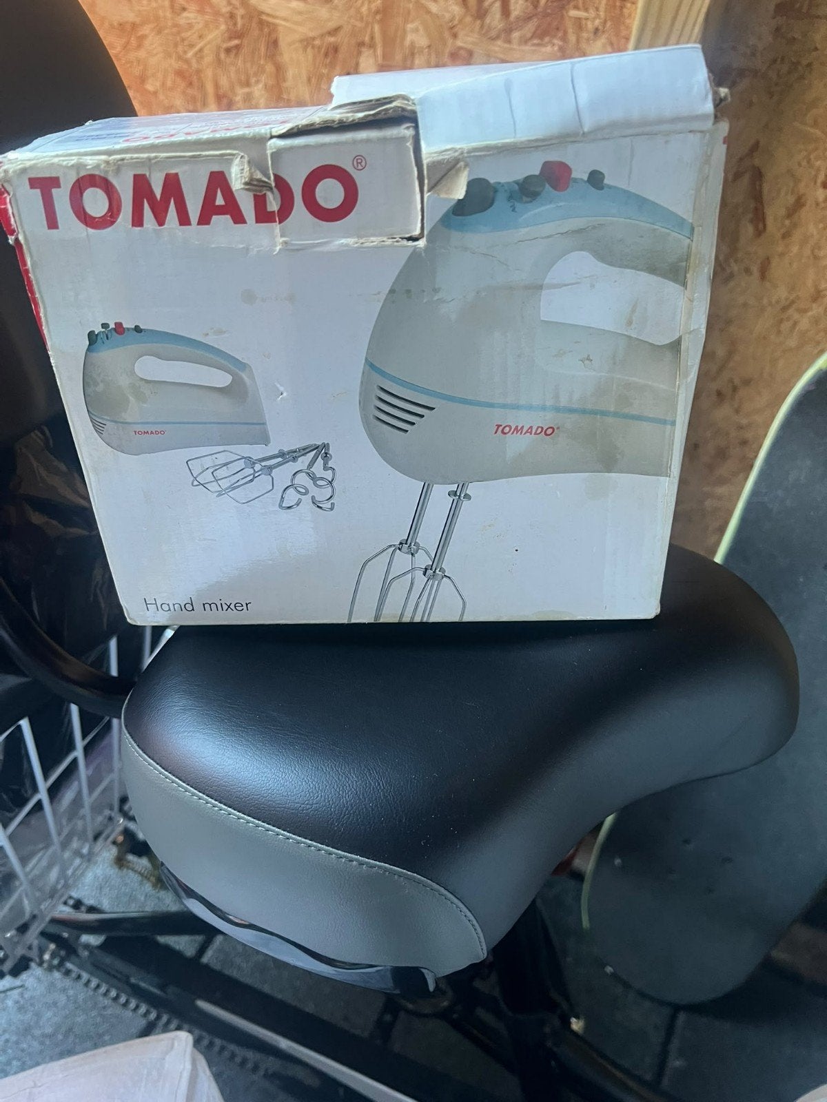Tomado Handmixer - Nieuw in doos, Minder dan 1 liter, Ophalen of Verzenden, Nieuw, 3 snelheden of meer