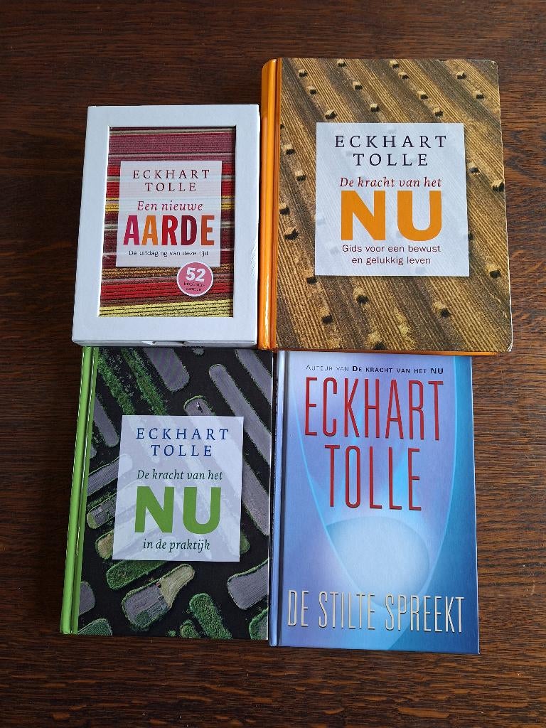 Eckhart Tolle 3 boeken & Een nieuwe aarde kaarten, Ophalen of Verzenden, Gelezen, Spiritualiteit algemeen, Overige typen