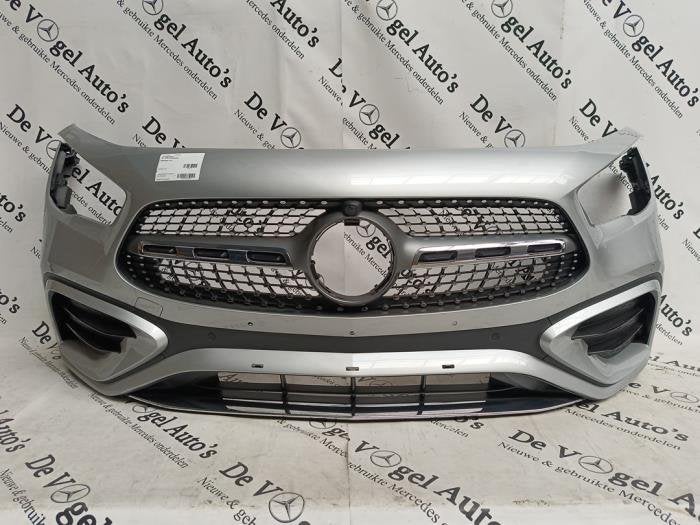 Voorbumper van een Mercedes GLA (9775), Gebruikt, -, Ophalen of Verzenden, Bumper