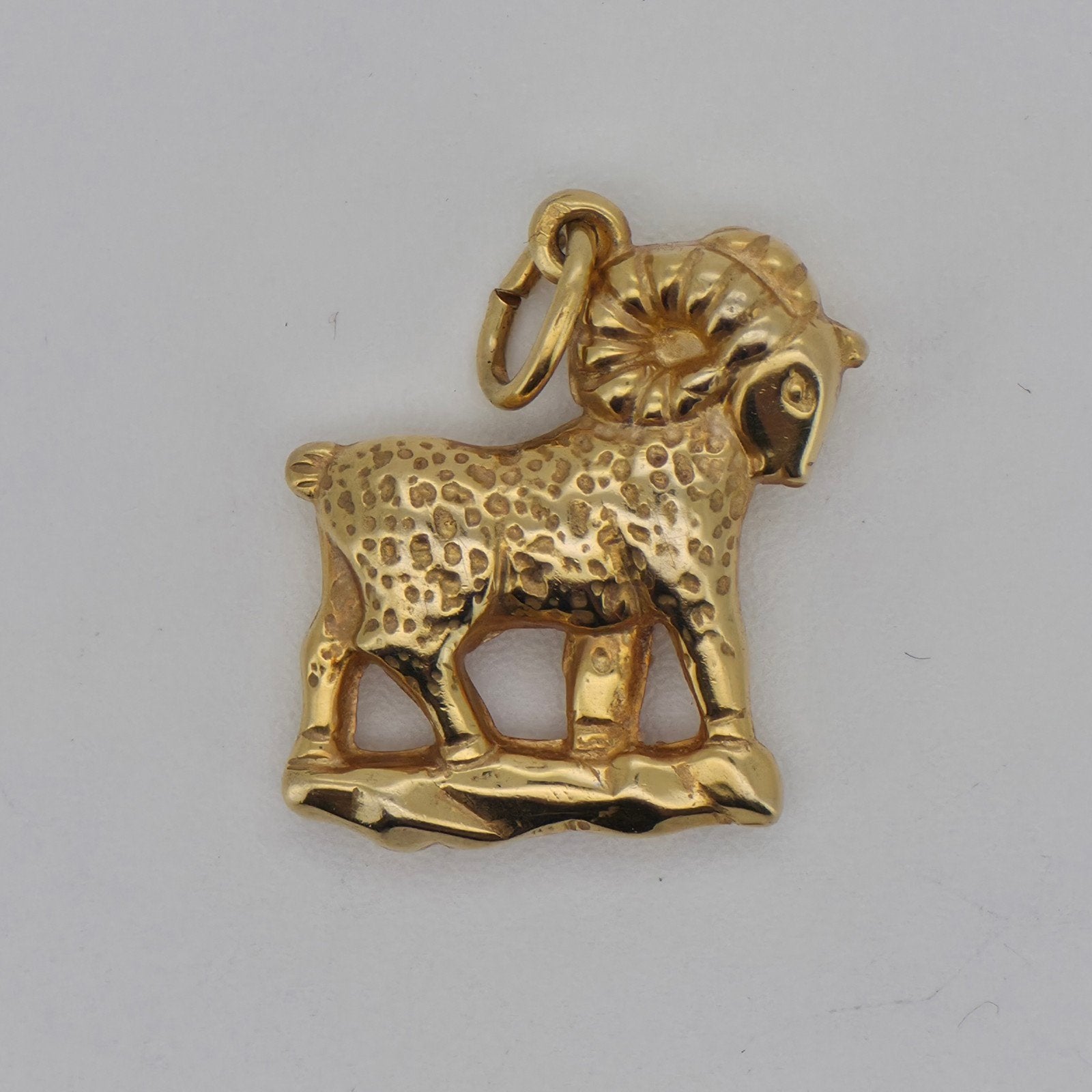 Gouden Hanger 14k (585) Ram Sterrenbeeld, Ophalen of Verzenden, Zo goed als nieuw, Goud, Goud
