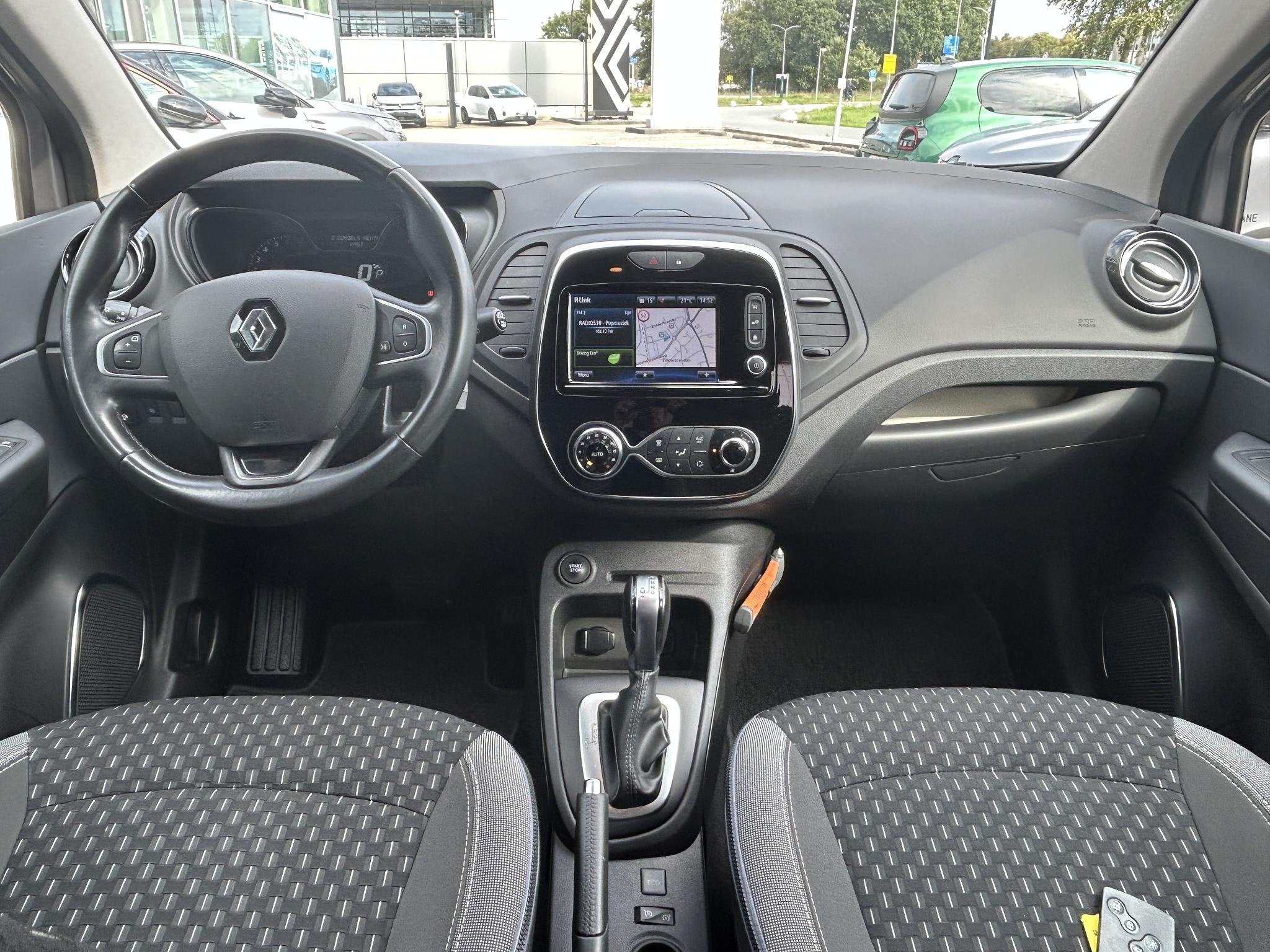 Renault Captur 1.3 TCe Intens | Automaat | Camera | Trekhaak, Stof, Gebruikt, 4 cilinders, 57 €/maand