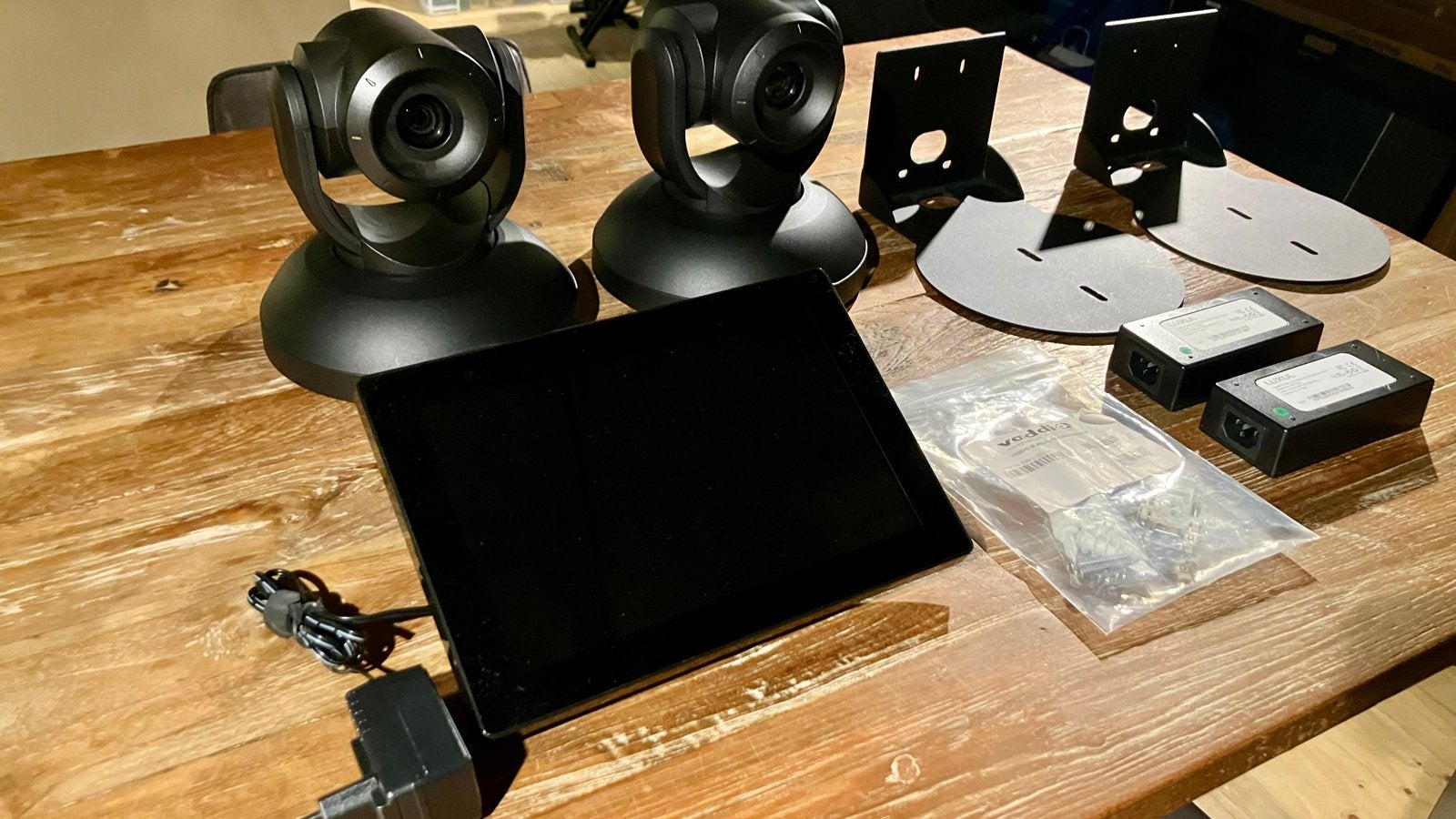 Vaddio RoboSHOT 40 UHD PTZ Camera Set met Luxul PoE Injector, Audio, Tv en Foto, Overige merken, Full HD, 20x of meer, Overige soorten