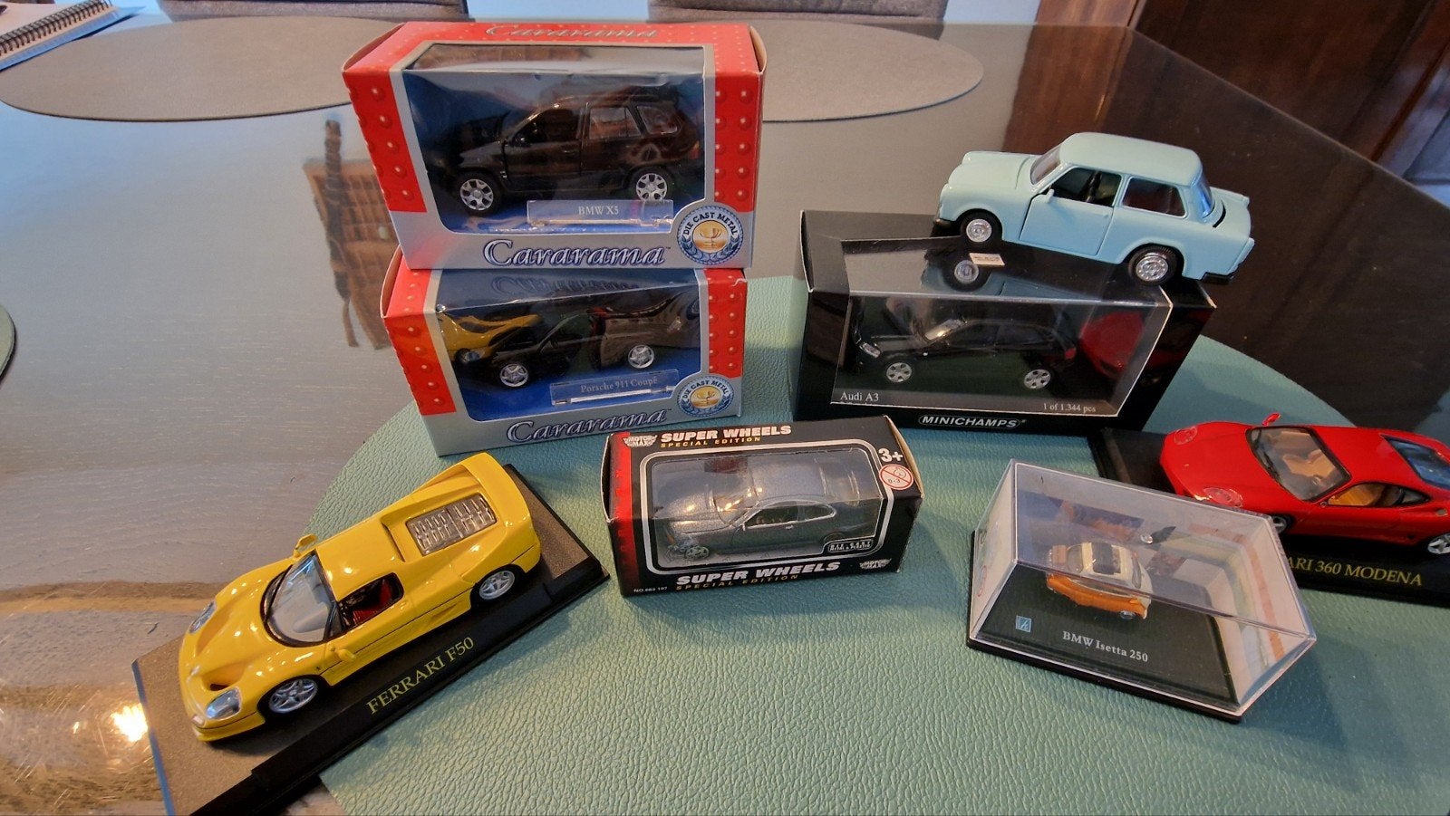 Modelauto's: Ferrari, Audi, BMW, Isetta, Ophalen, Zo goed als nieuw, Auto