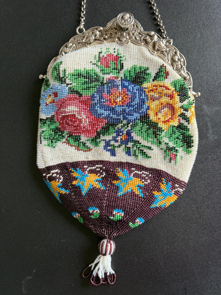 Zilveren tasbeugel met kralentas., Ophalen of Verzenden