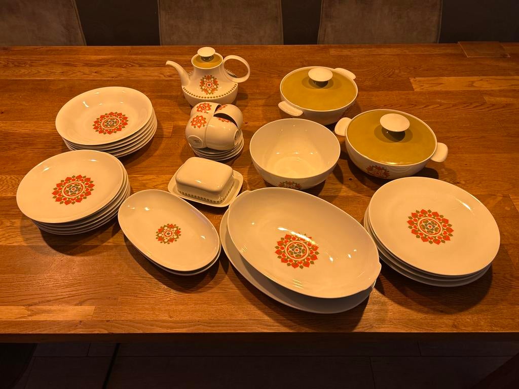 Thomas porseleinen servies compleet, Ophalen