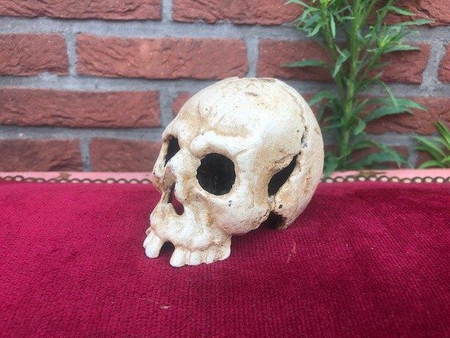 gietijzeren kandelaar, skull/ schedel, Ophalen of Verzenden, Zo goed als nieuw, Metaal, Kandelaar