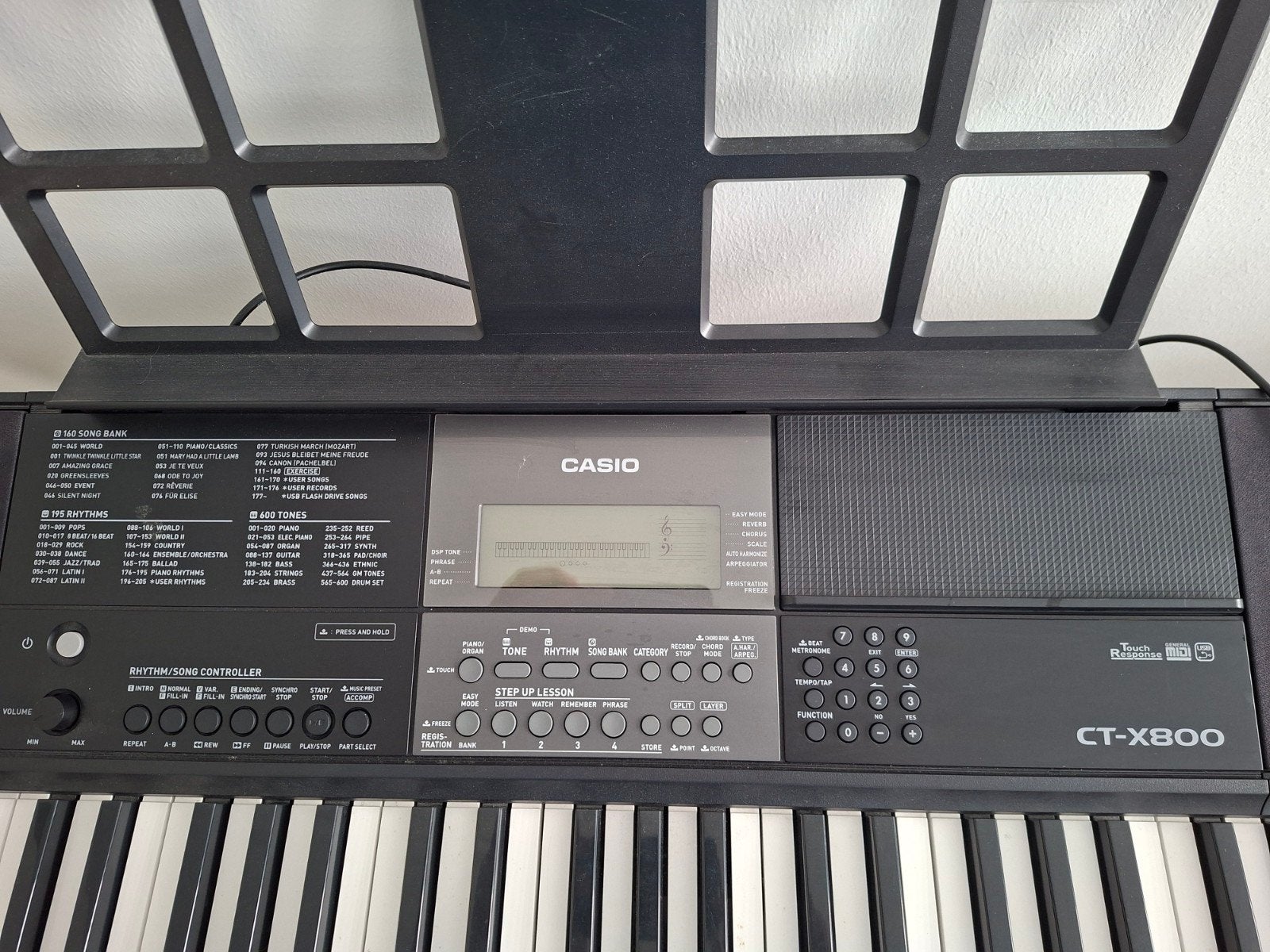 Casio CT-X800 Keyboard - Zo goed als nieuw, Ophalen, Casio, 61 toetsen, Zo goed als nieuw