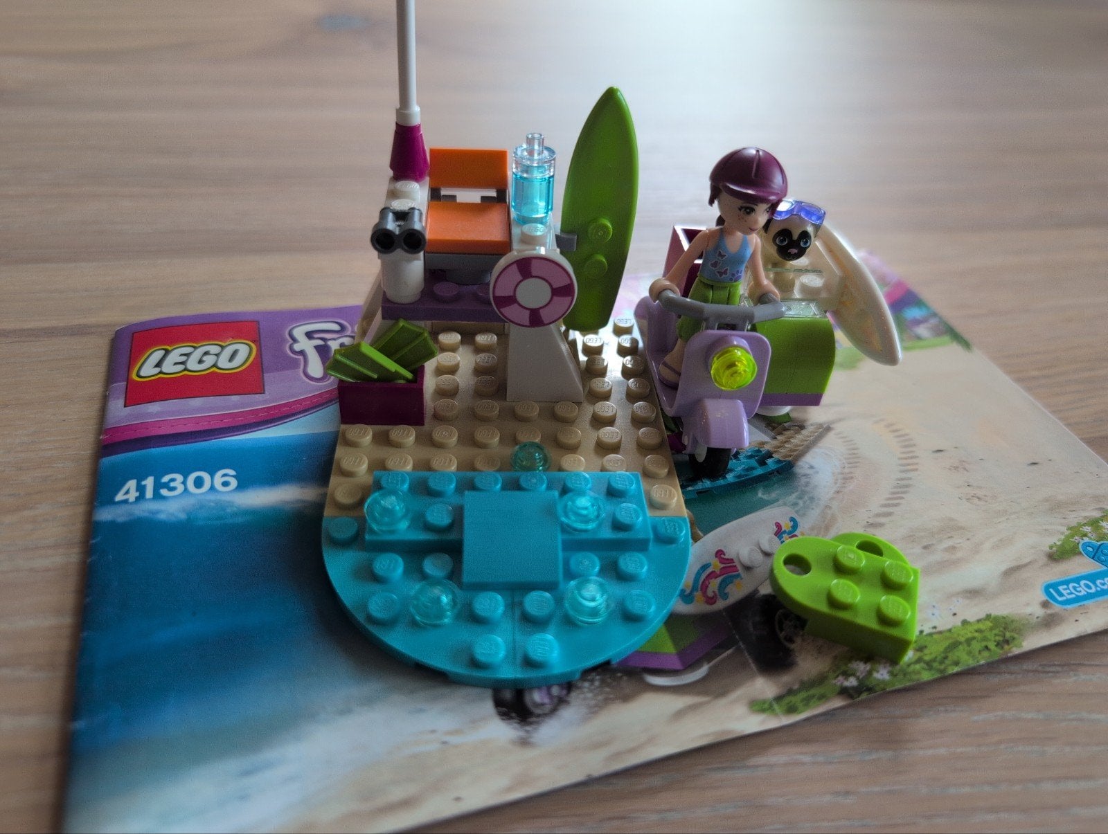 LEGO Friends 41306 Mia's Strandscooter (met boekje), Ophalen of Verzenden, Zo goed als nieuw