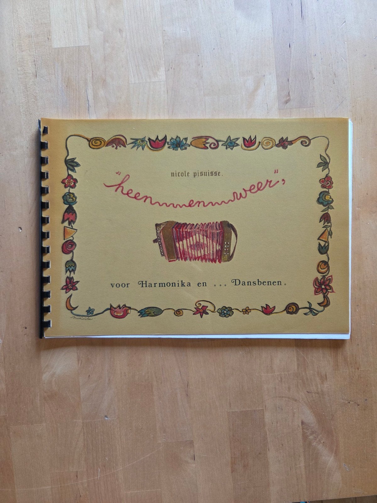 Heen en Weer - Nicole Pisuissse - Accordeon en Dansbenen, Verzenden, Wereldmuziek, Les of Cursus, Zo goed als nieuw