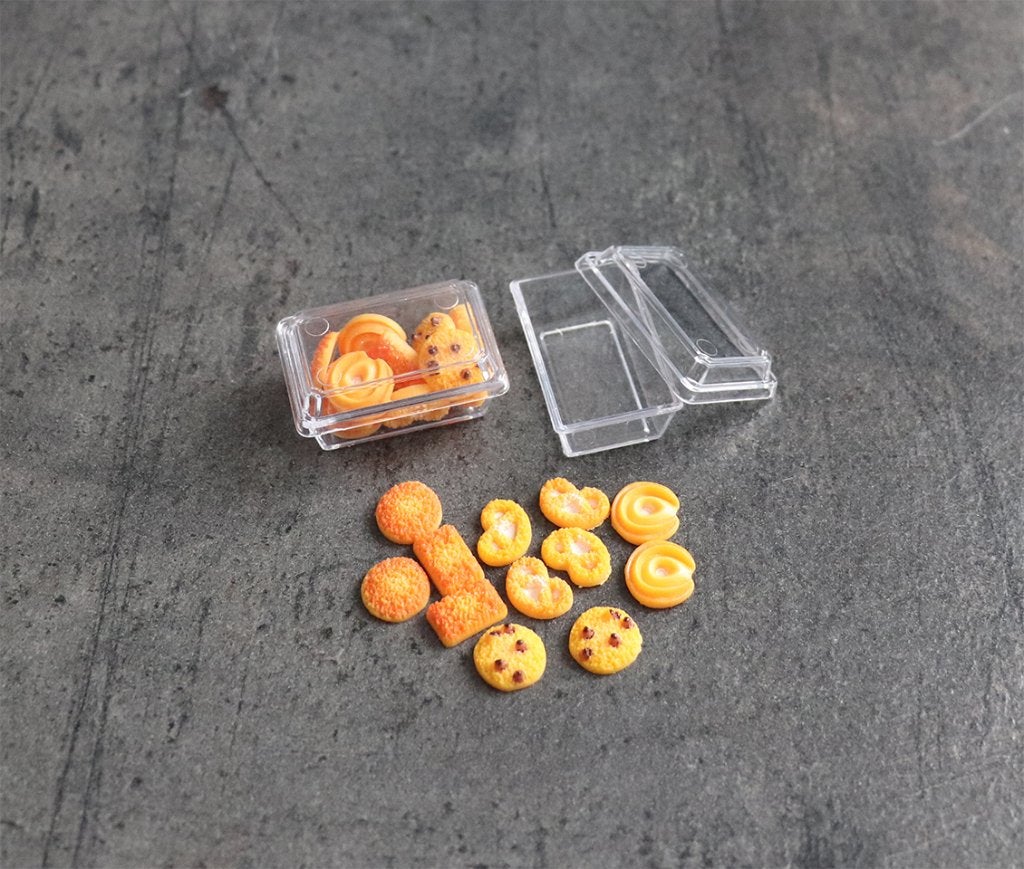 Doos met 12 koekjes doosje miniatuur nieuw 1:6 barbie blythe, Ophalen of Verzenden, Nieuw, Decoratie