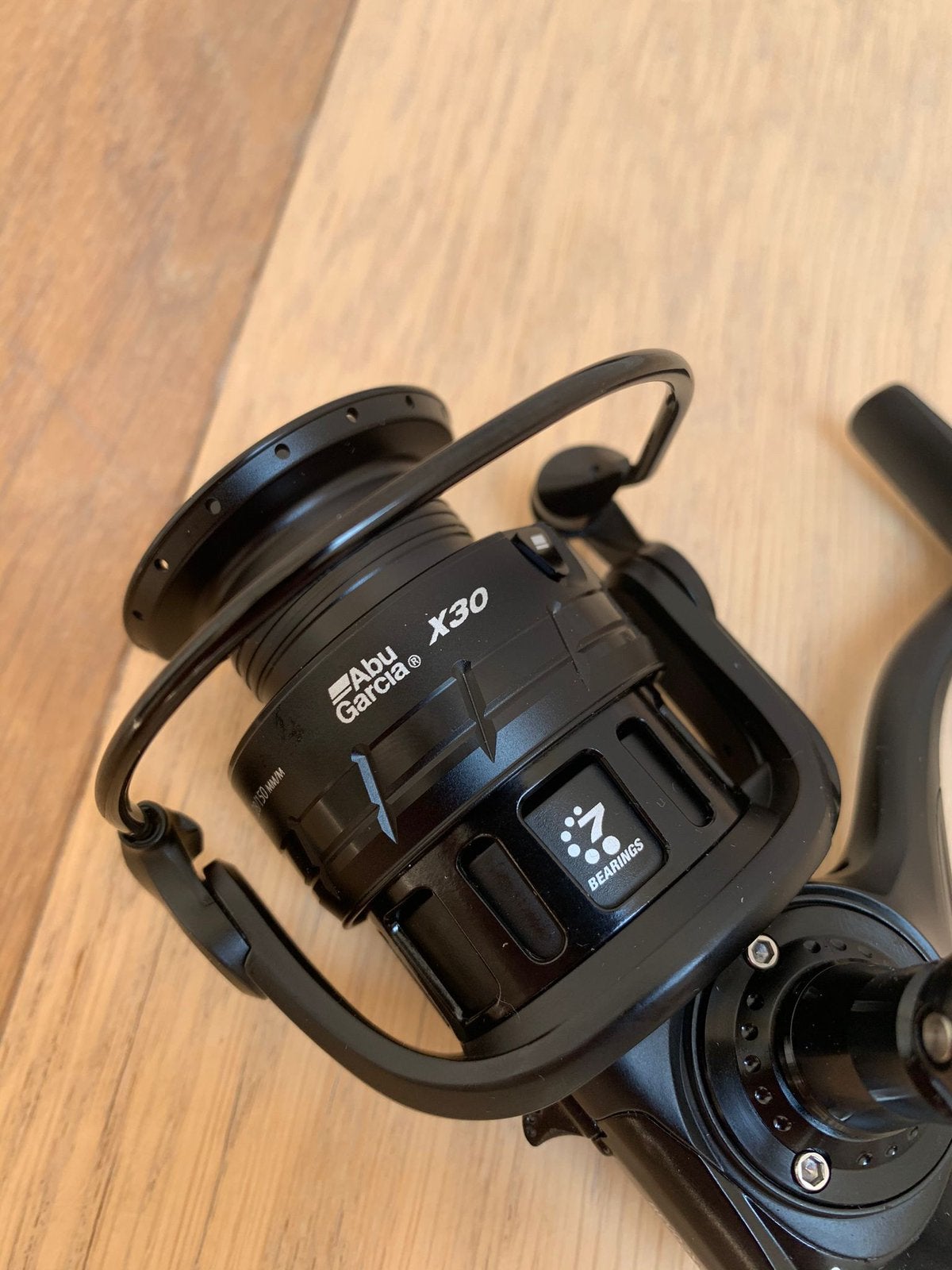 Nieuwe Abu Garcia Revo 2 3000 & 4000 molens, 7 lagers, Abu garcia, Molen, Nieuw, Ophalen of Verzenden