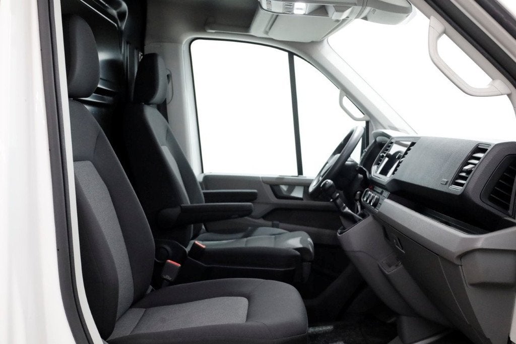 Volkswagen Crafter 35 2.0 TDI 177pk L4H3 RWD (L3H2) Maxi Nav, 13 km/l, Achterwielaandrijving, Gebruikt, Euro 6