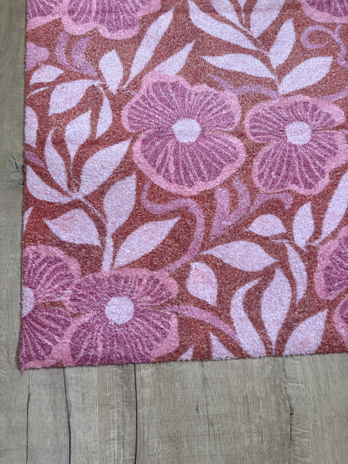 Vloerkleed roze/rood met bloemenpatroon, Ophalen, 100 tot 150 cm, Nieuw, 50 tot 100 cm