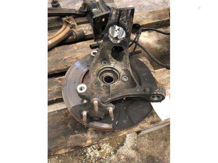 Fusee rechts-voor van een Volkswagen Golf, Auto-onderdelen, Gebruikt, -, Volkswagen, -