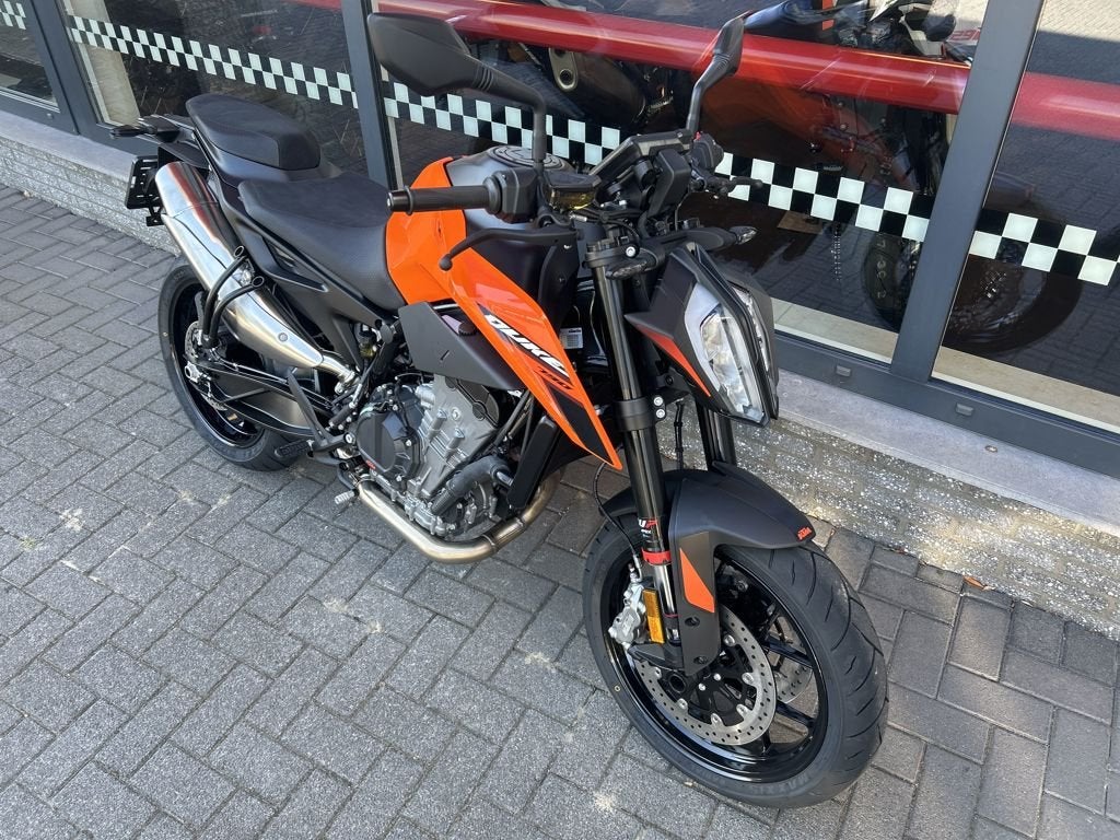KTM 790 DUKE 2026, Bedrijf, Naked bike