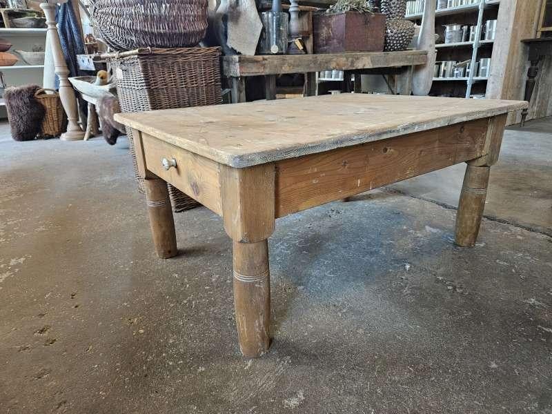 oude salontafel ``WOONWINKEL RUSTIEK``, Ophalen